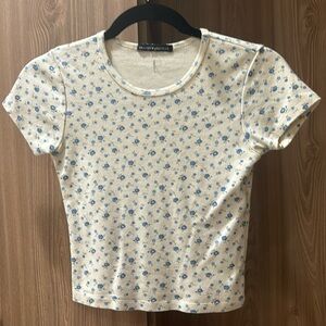 Brandy Melville blue floral crop top